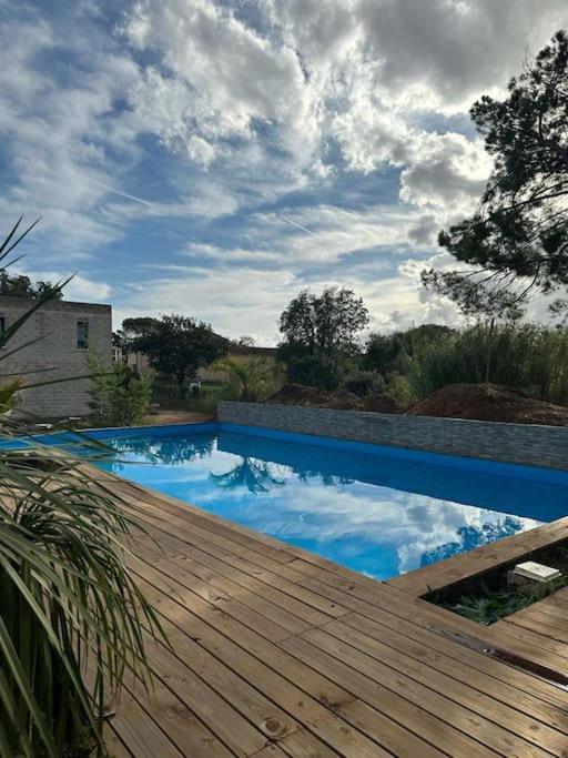 Au Calme Avec Piscine Appartement *
