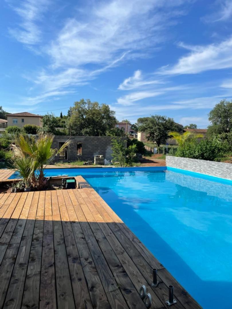 Au Calme Avec Piscine